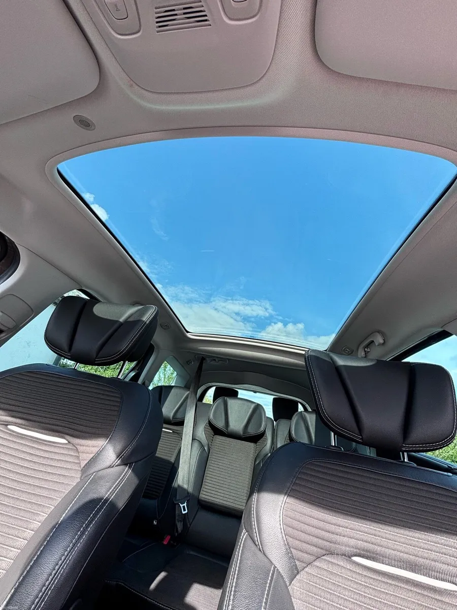 Renault Grand Scenic - Image 4