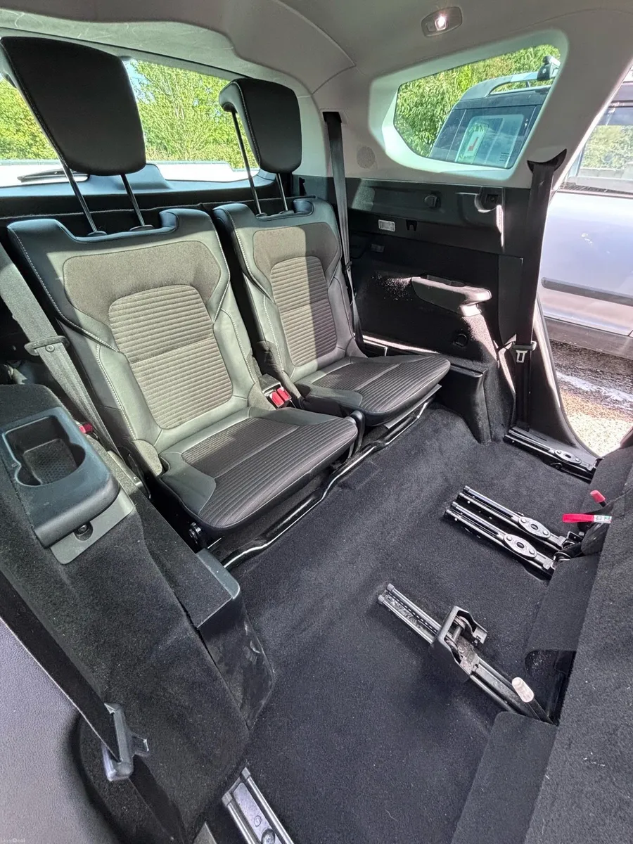 Renault Grand Scenic - Image 5