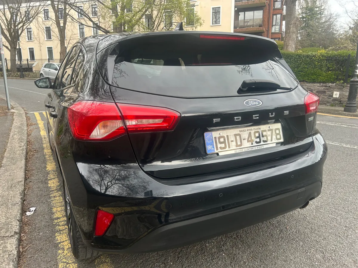 2019 FORD FOCUS ZETEC PETROL NCT FEBRUARY 2027 - Image 5