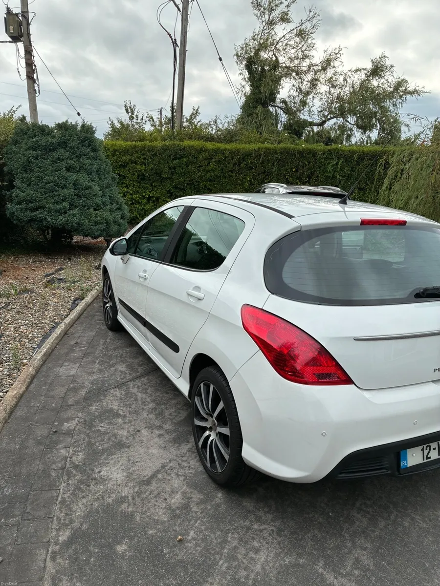 Peugeot 308 2012 - Image 6