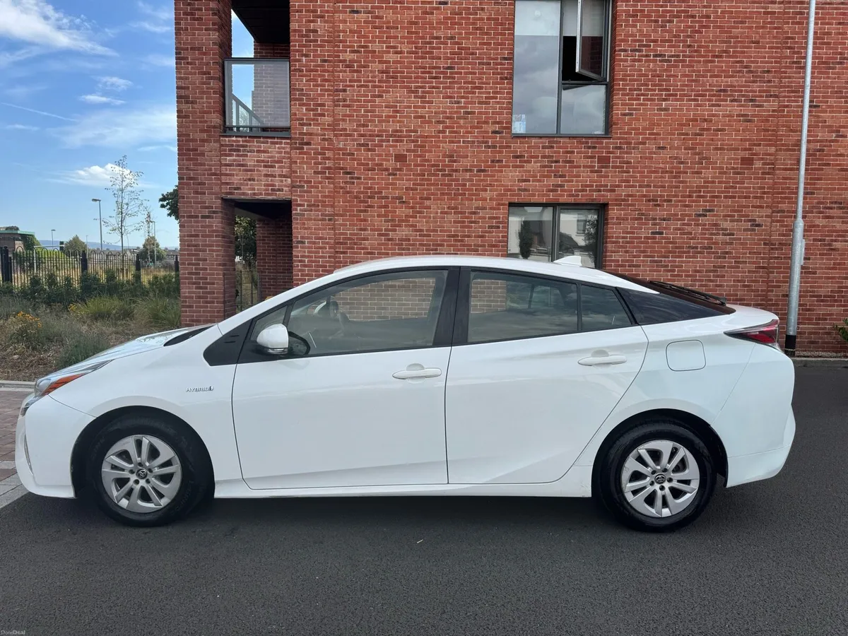 Toyota Prius 2017 Irish car - Image 1