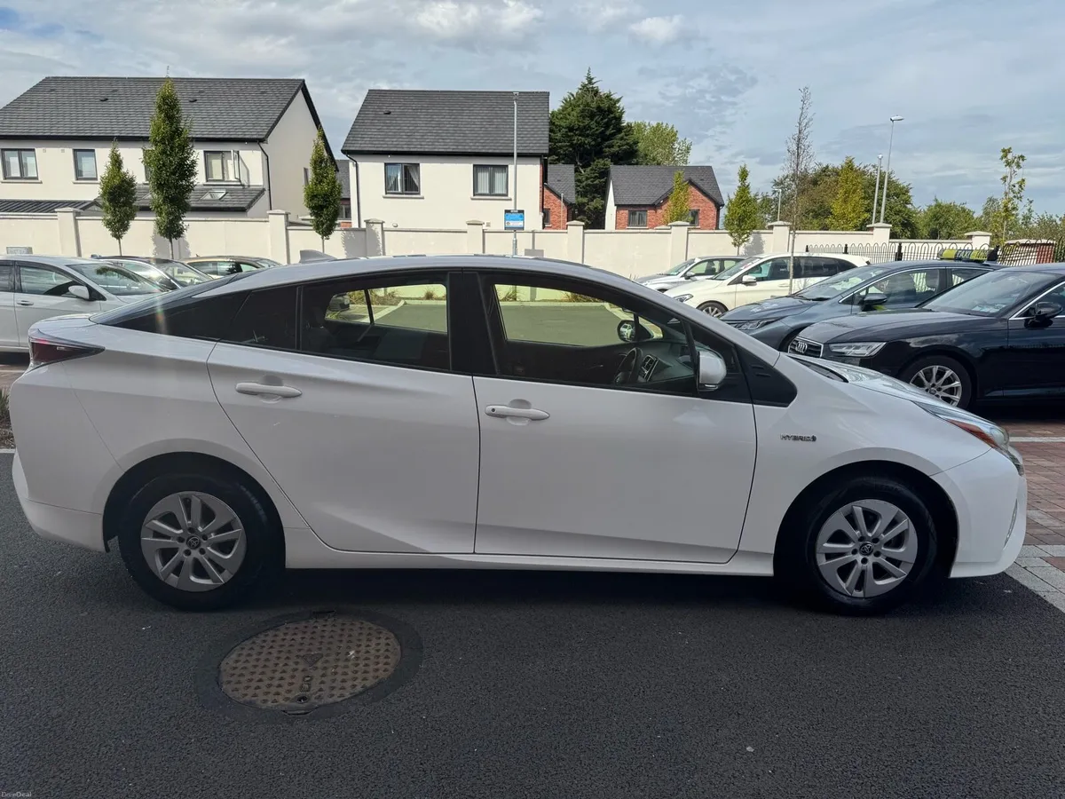 Toyota Prius 2017 Irish car - Image 2