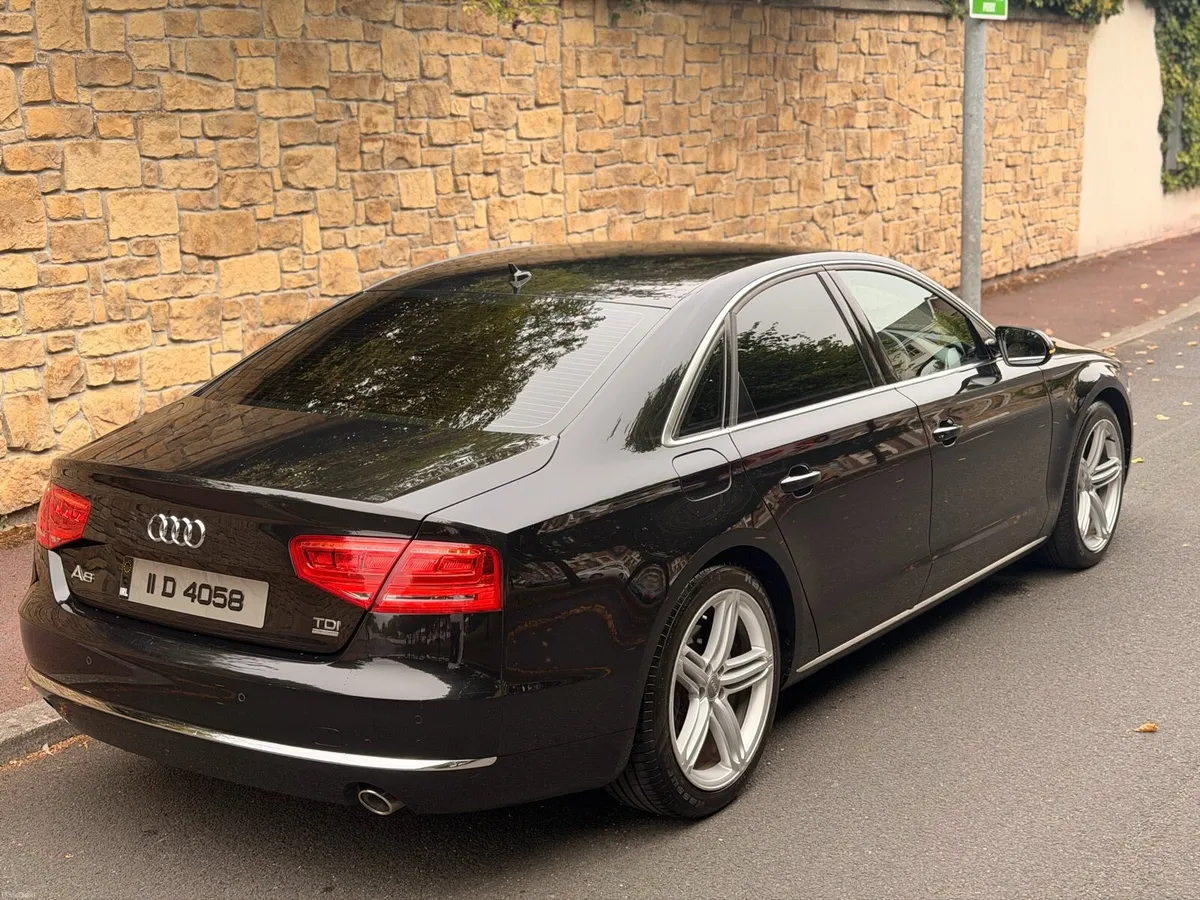 Audi A8 3.0TDI QUATTRO NCT 6/27 TAX 9/27 FSH mint - Image 4