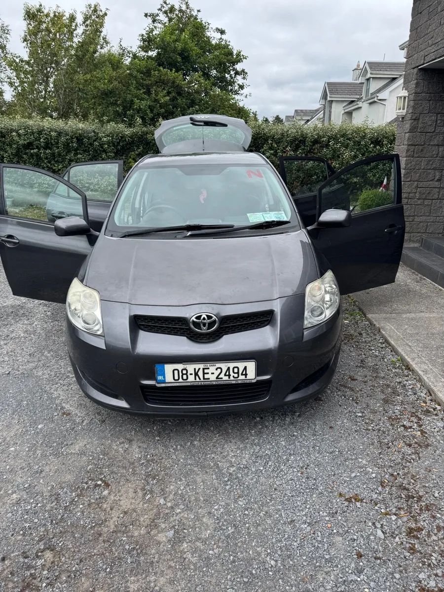 Toyota Auris 2008 - Image 1