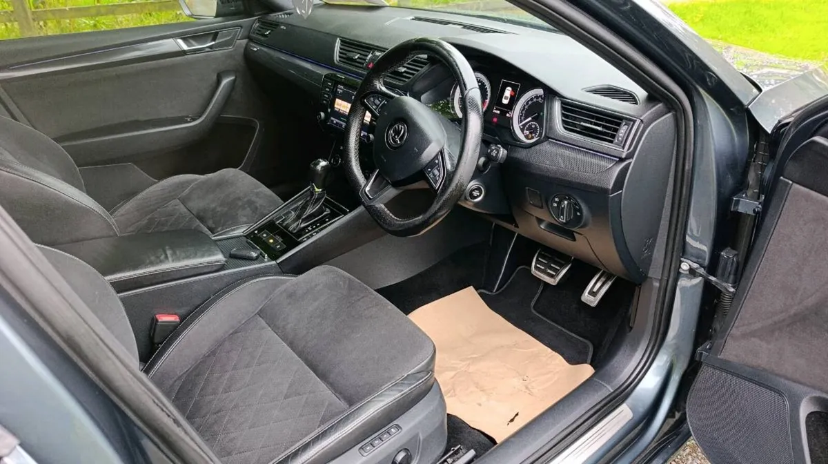 2017 Skoda Superb Sportline Automatic - Image 6