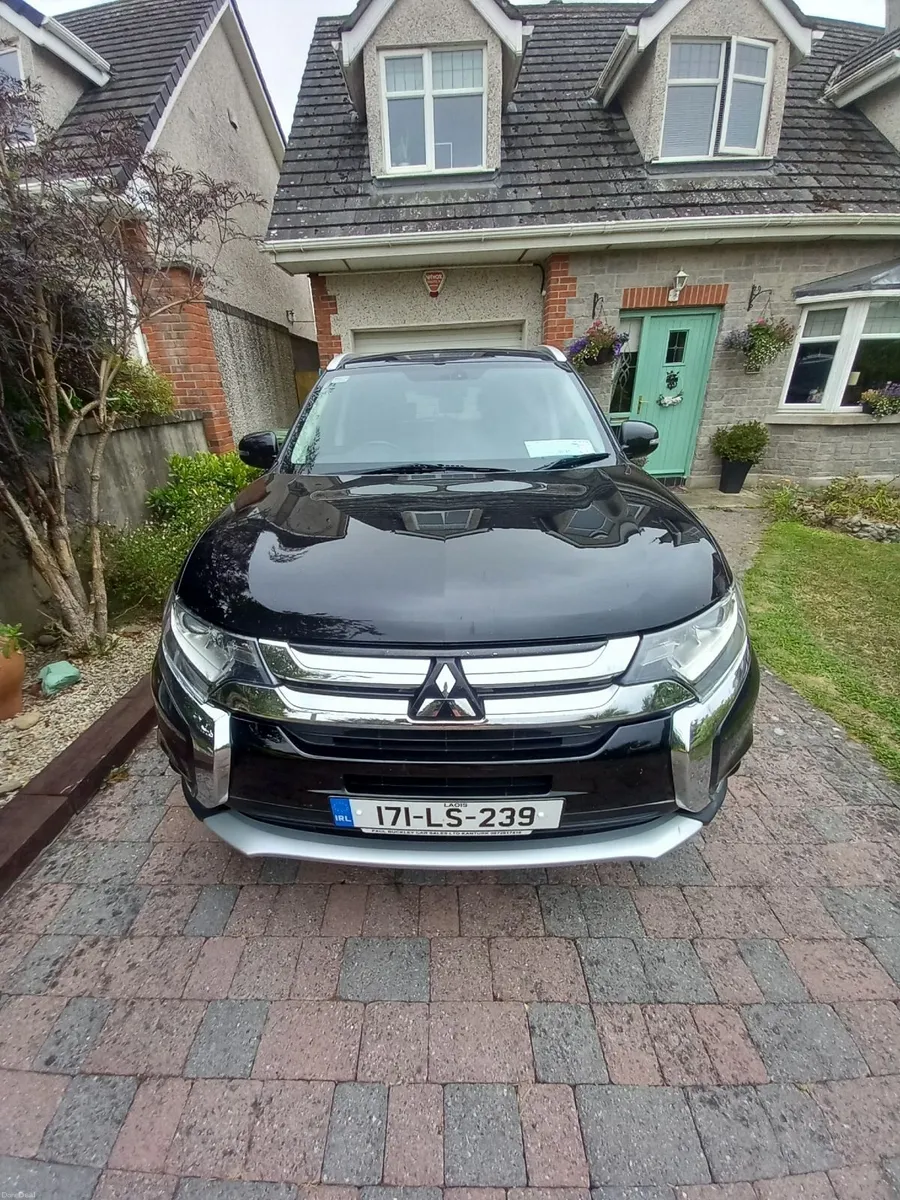 Mitsubishi Outlander 2017 - Image 2