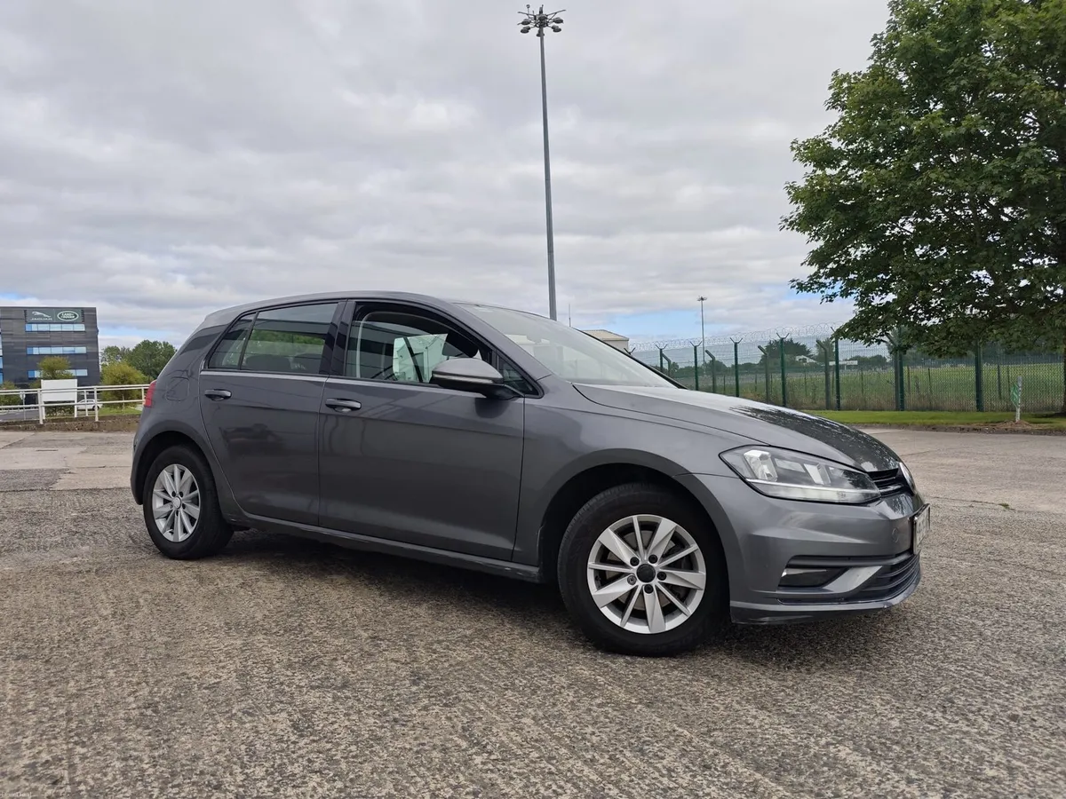 For Sale VW Golf in very good condition - Image 1