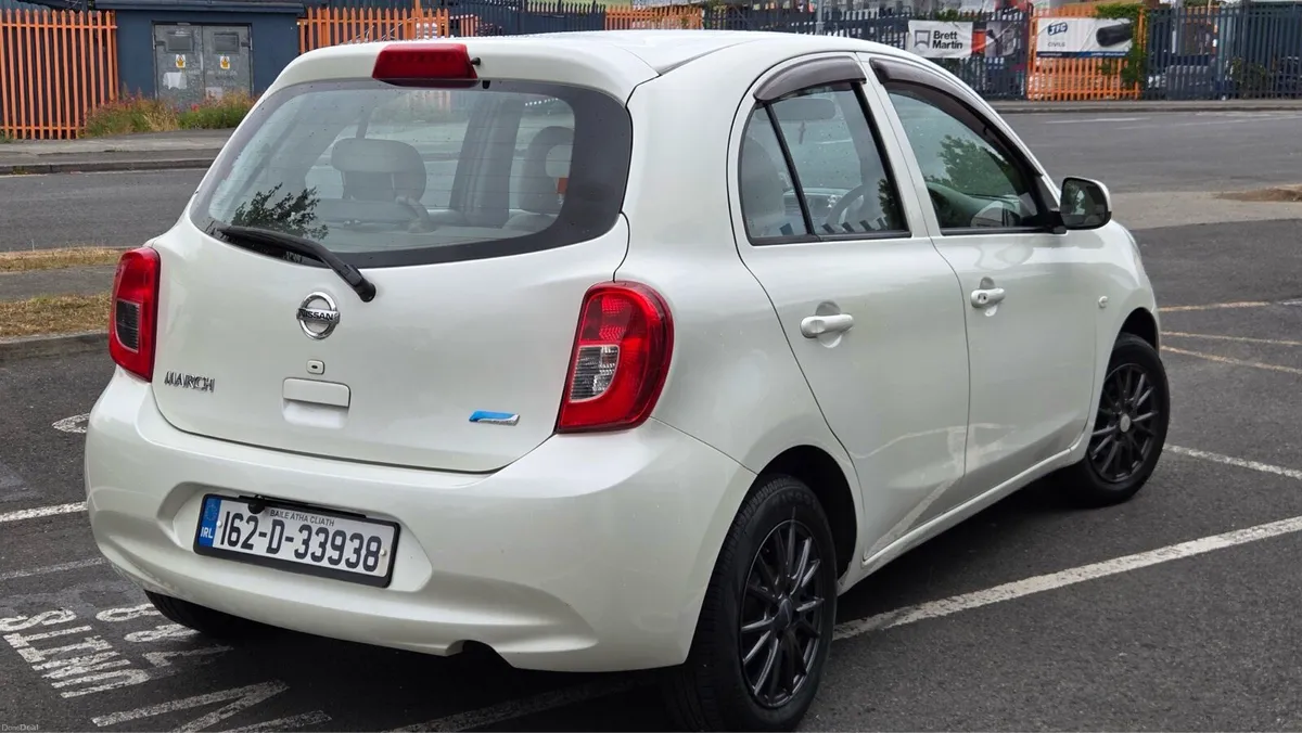 Car - Image 4