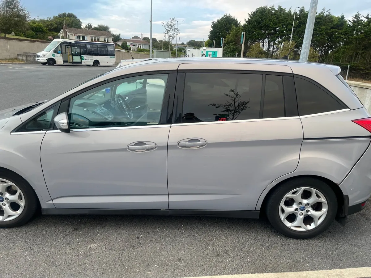 Ford Grand C-Max 2011 - Image 5