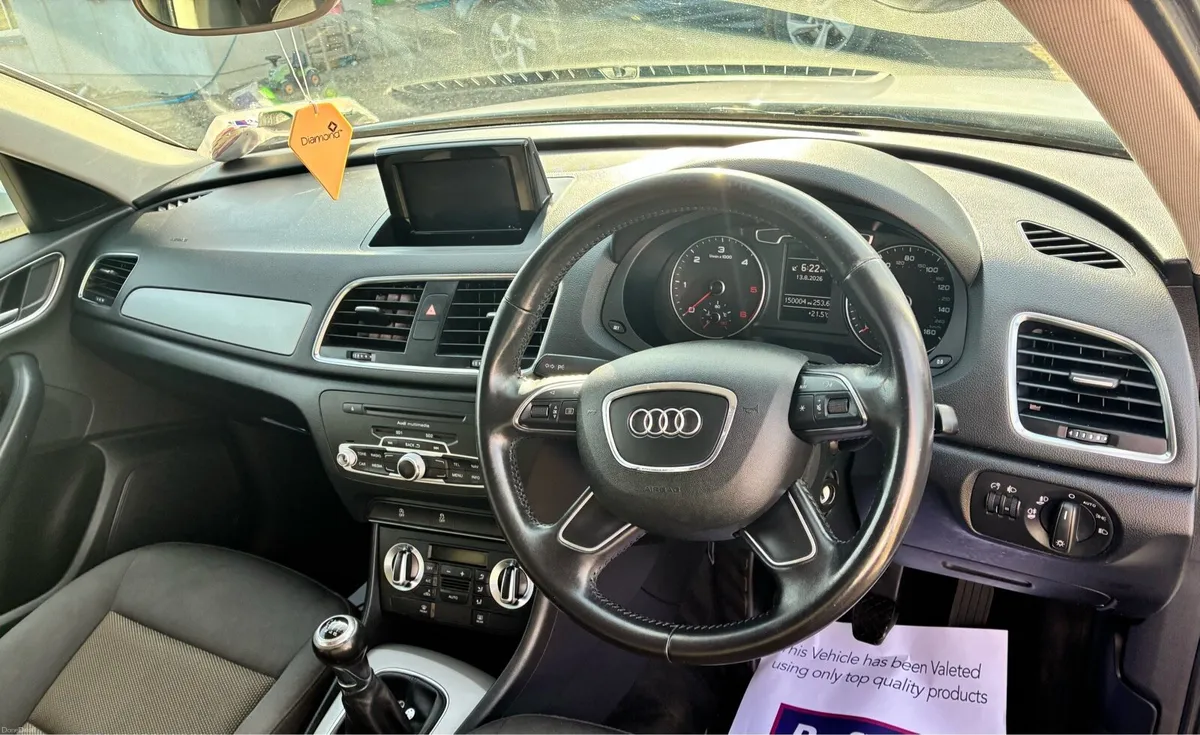 Audi Q3 - Image 6