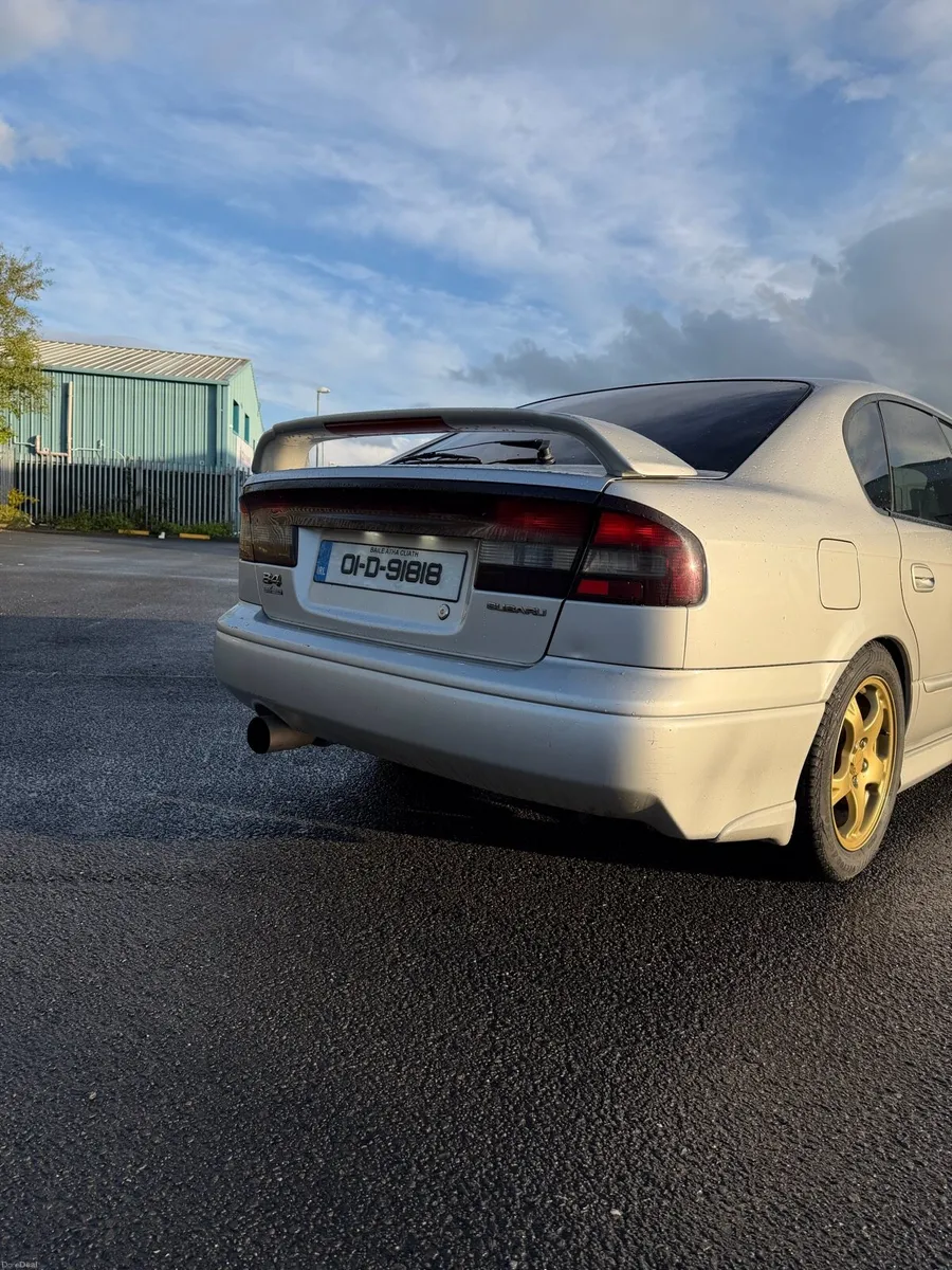 Subaru legacy b4 - Image 4
