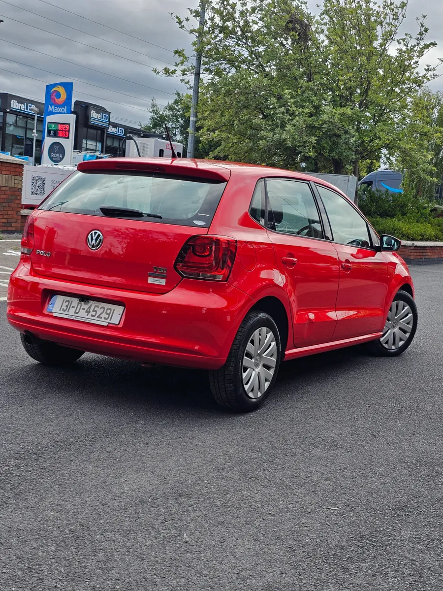 Volkswagen Polo 2013 Automatic - Image 2