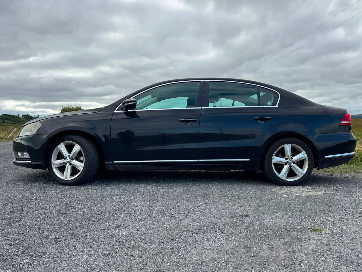 Car - Image 3