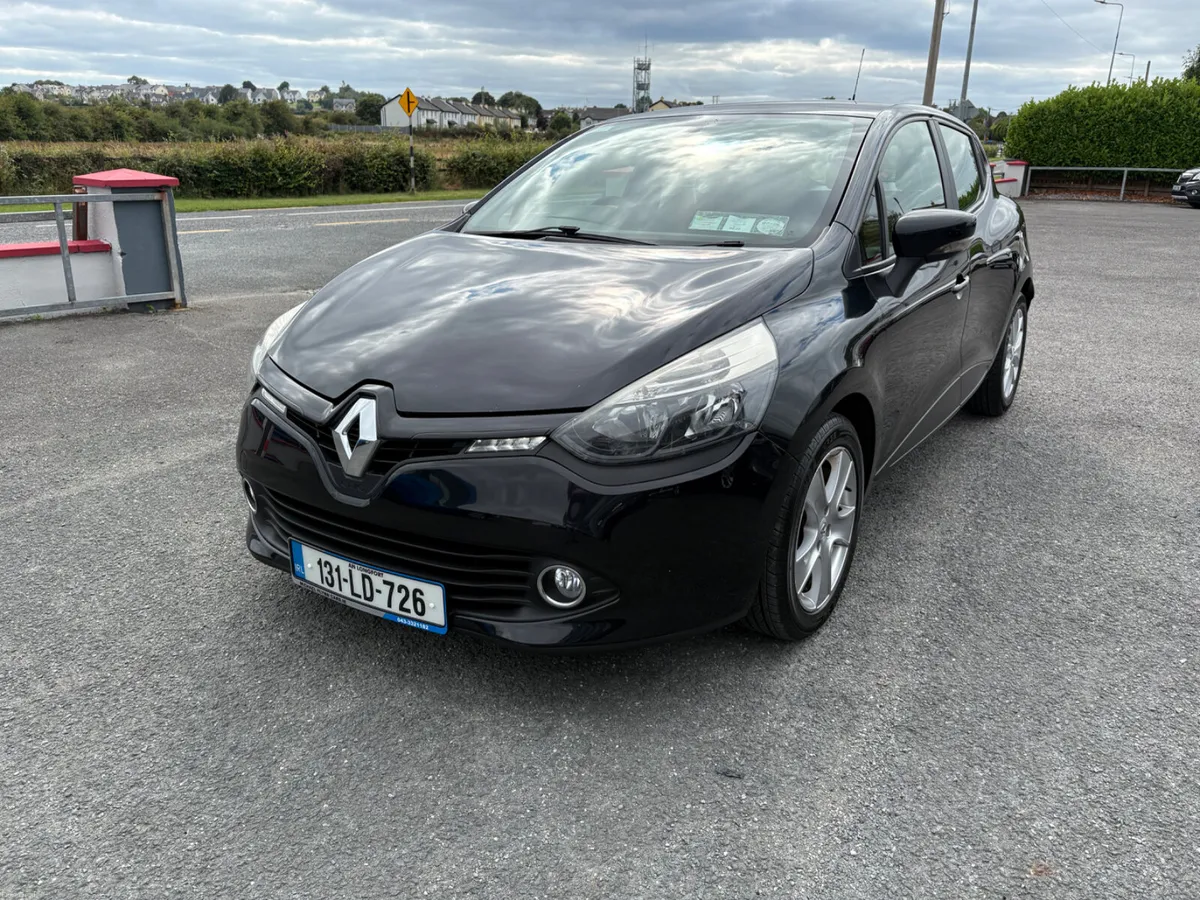 Renault Clio  Expression  1.2 5dr 131 - Image 4