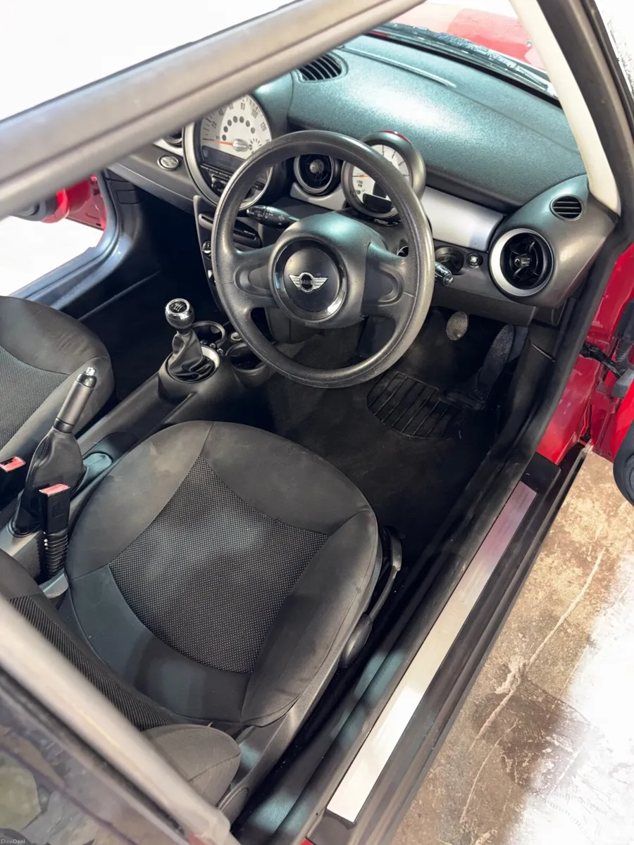 Mini One 2011 - Image 5