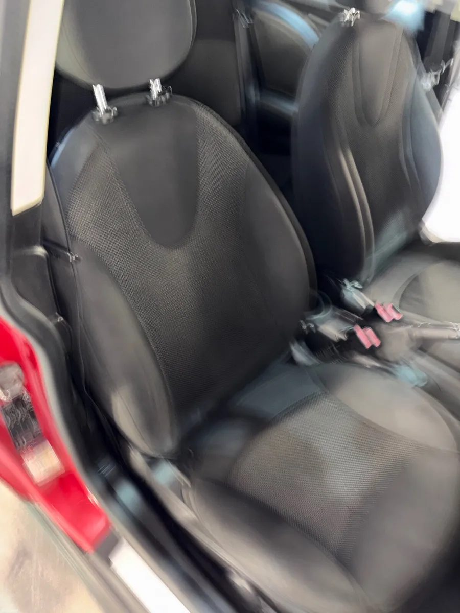 Mini One 2011 - Image 6