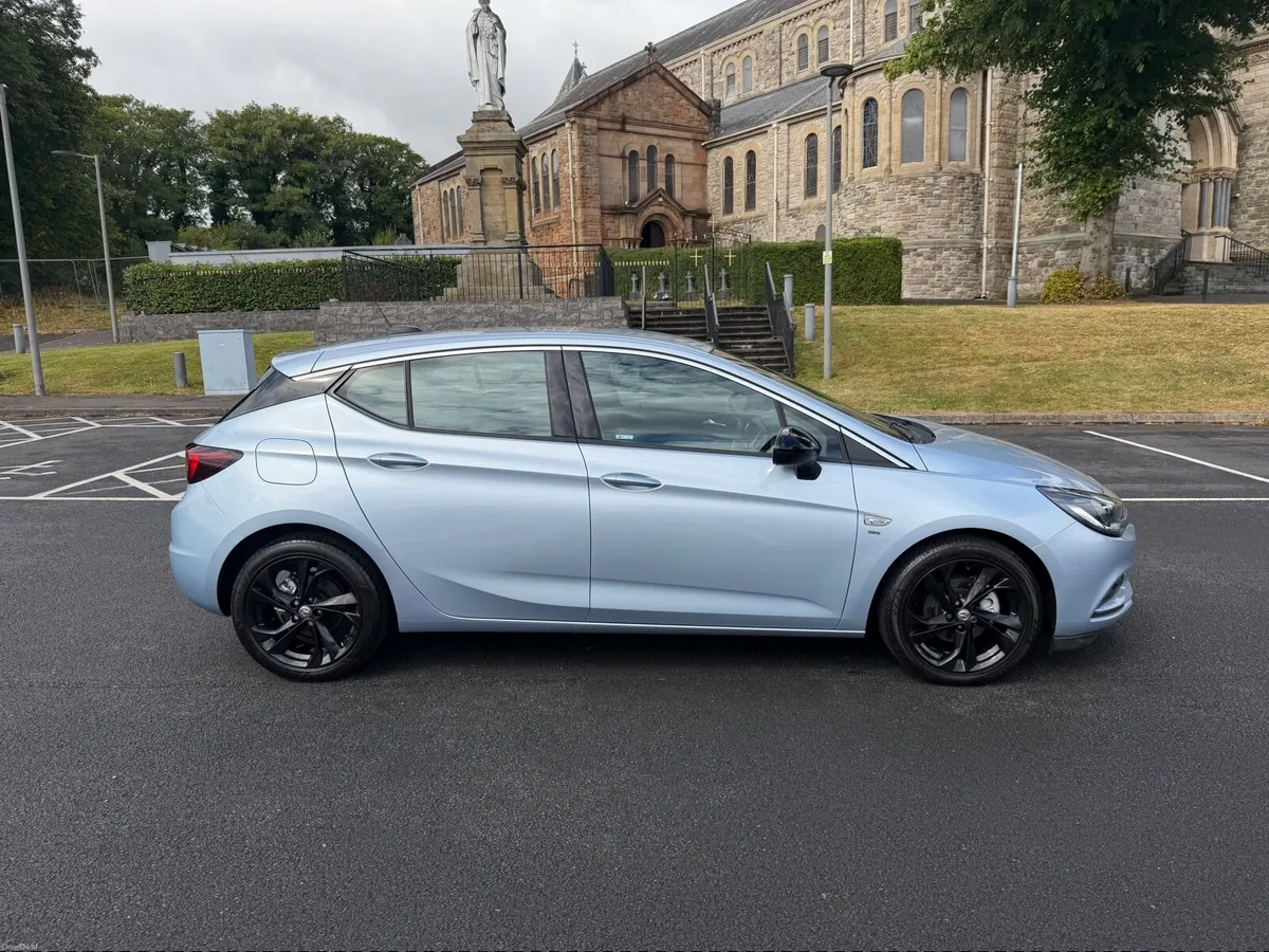 Vauxhall Astra 2018 - Image 2