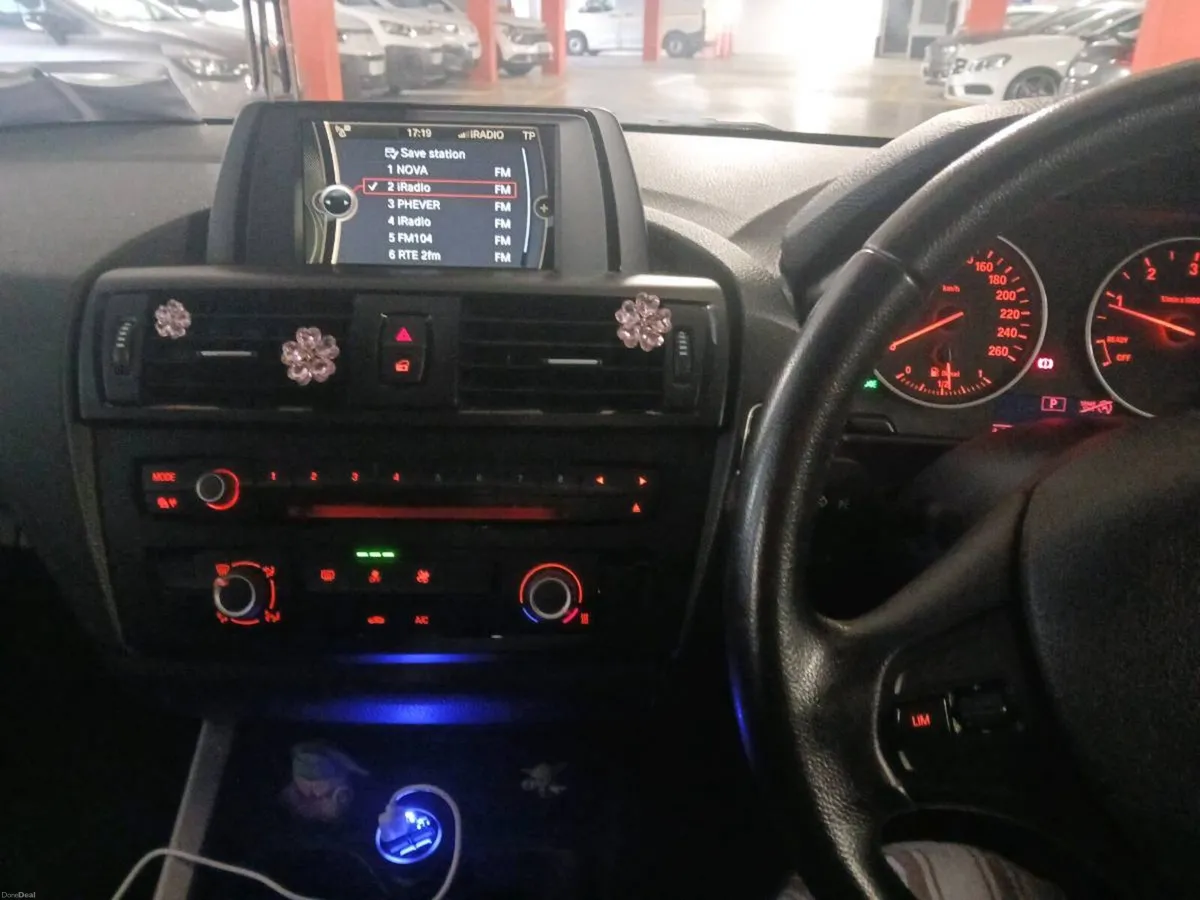BMW 1 series,2.0 - Image 6