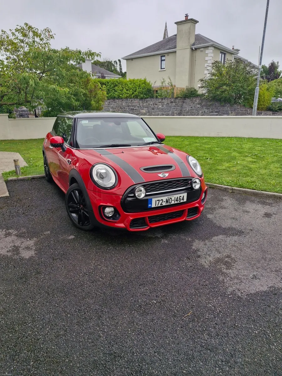 Mini Cooper 2017C1 - Image 1