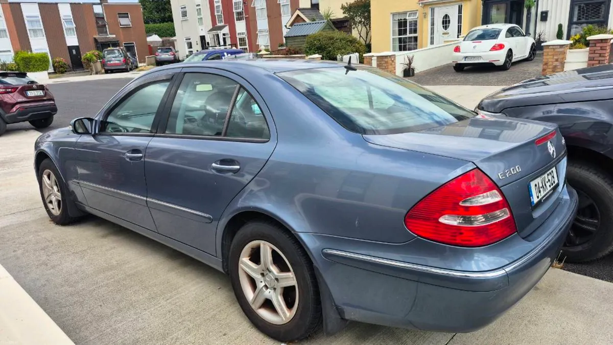 2004 Mercedes E200 - Image 5