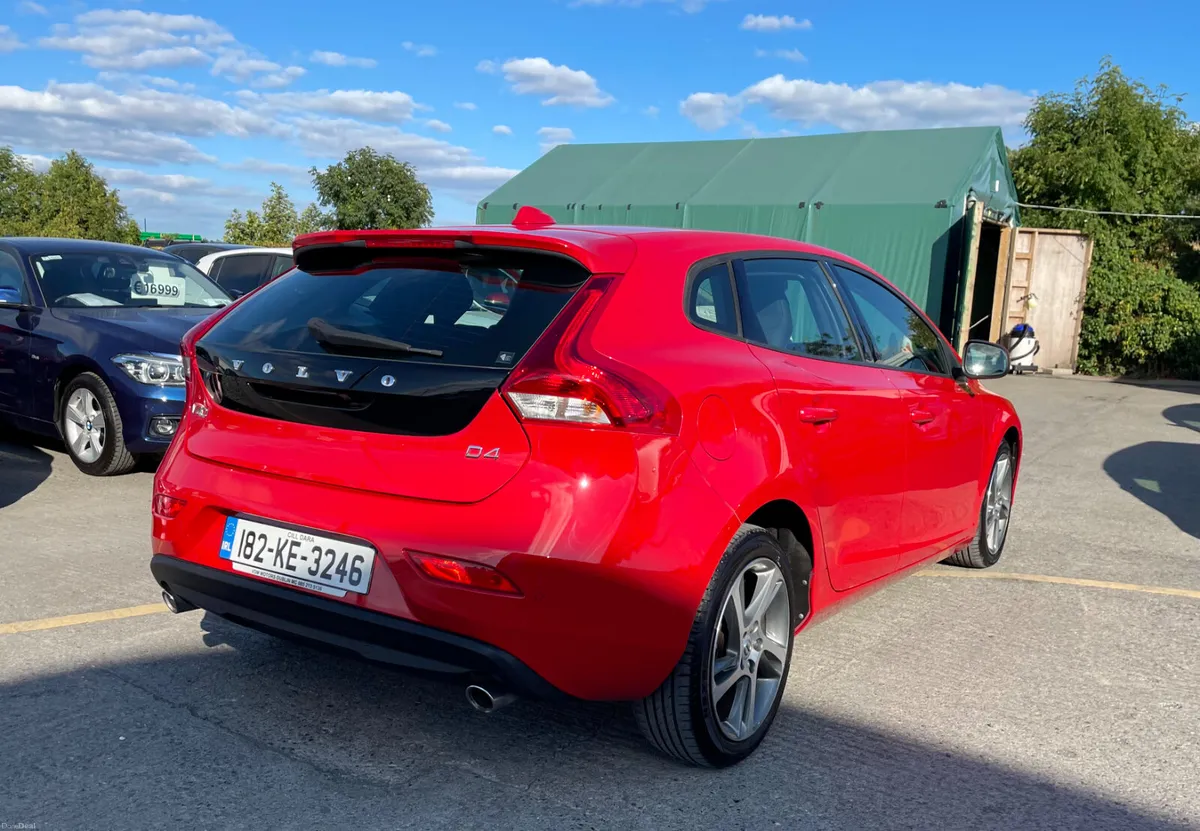 2018 VOLVO V40 /2.0, DIESEL, D4/ - Image 6