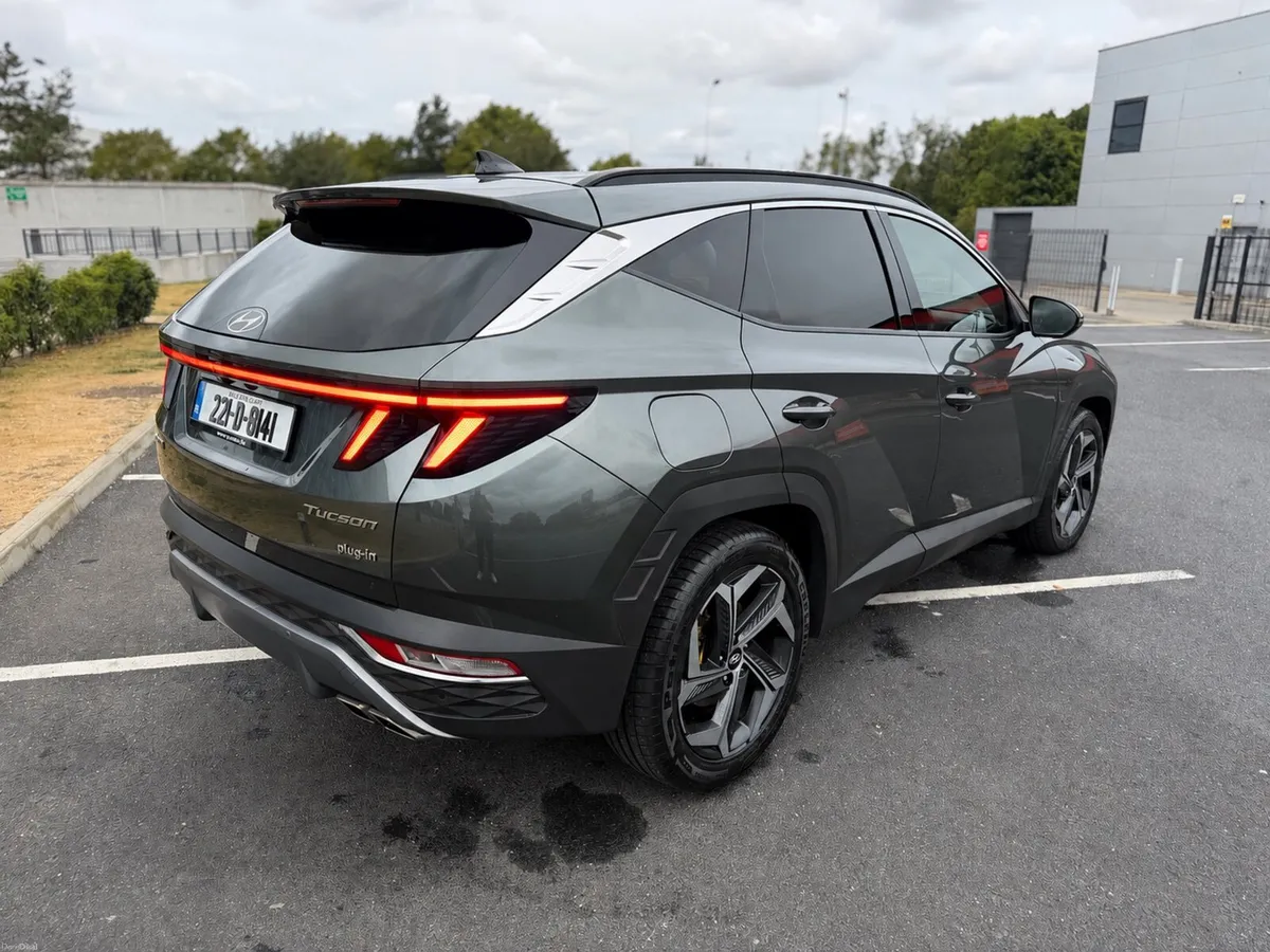 Hyundai Tucson Executive Plus 4WD 5DR - Image 1