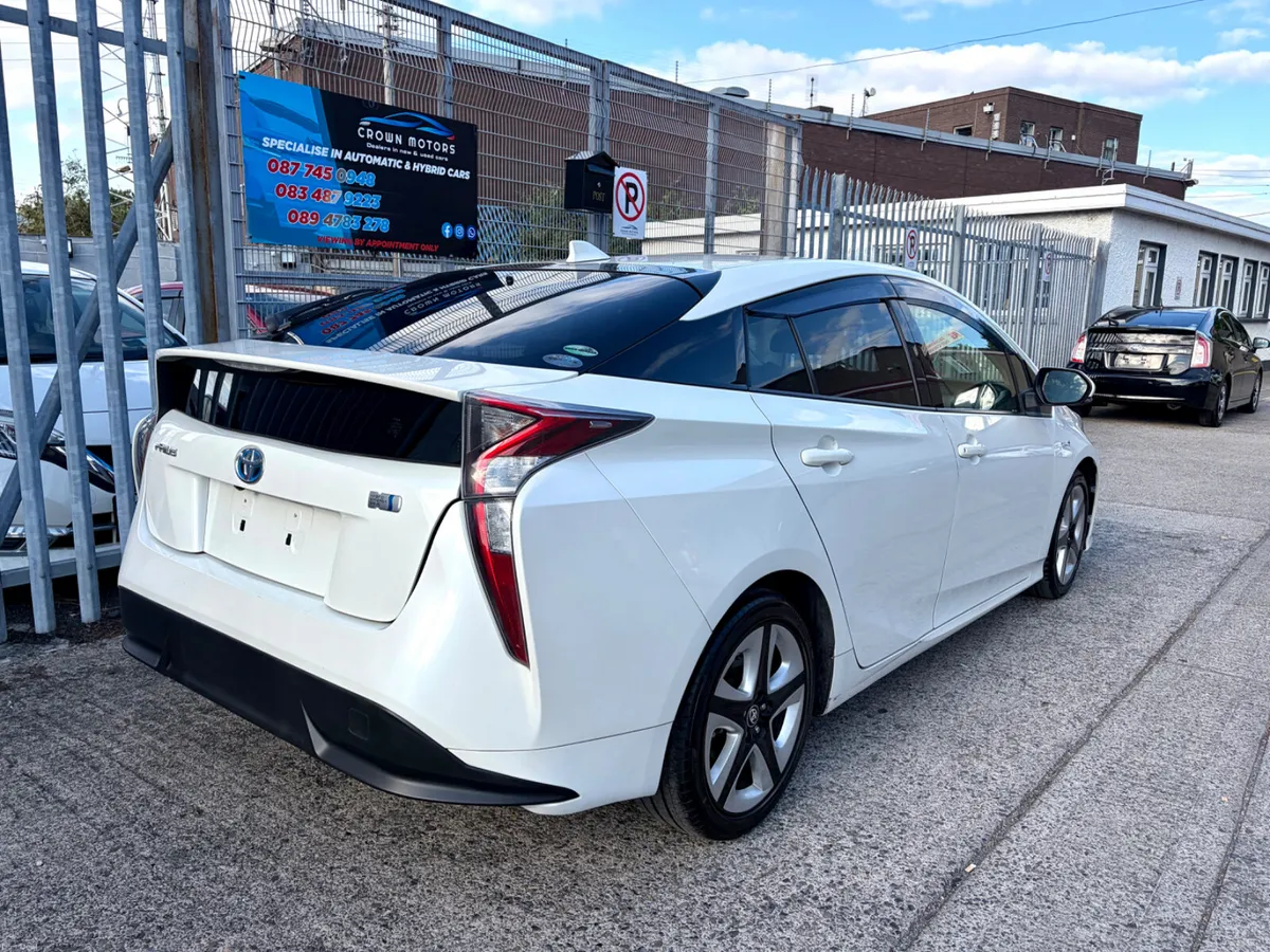 Toyota Prius Hybrid Automatic  2016 - Image 5