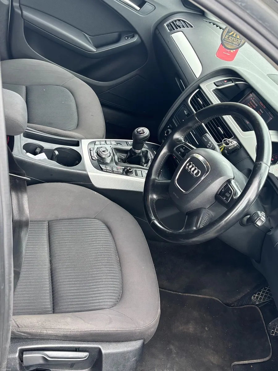 2012 Audi a4 - Image 4