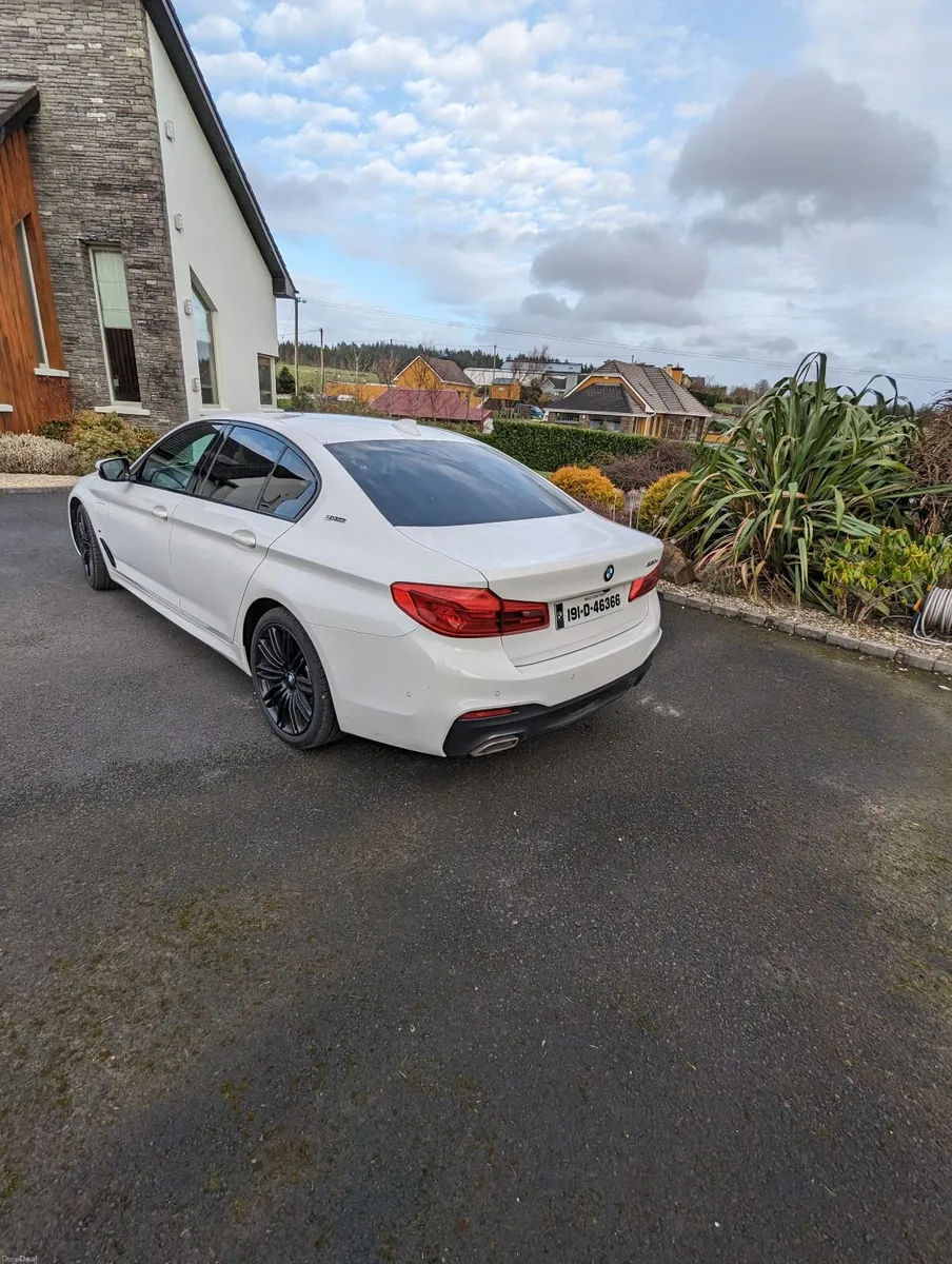 BMW 5-Series 2019 - Image 6
