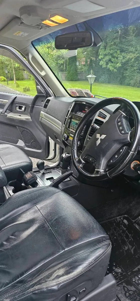 Mitsubishin Pajero - Image 3