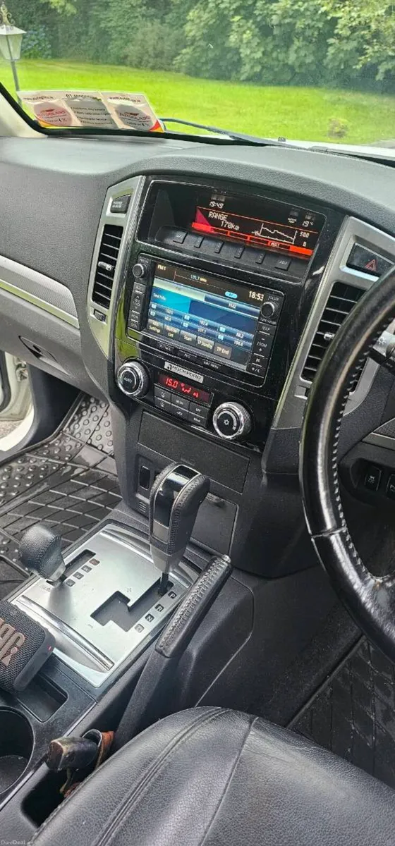 Mitsubishin Pajero - Image 2