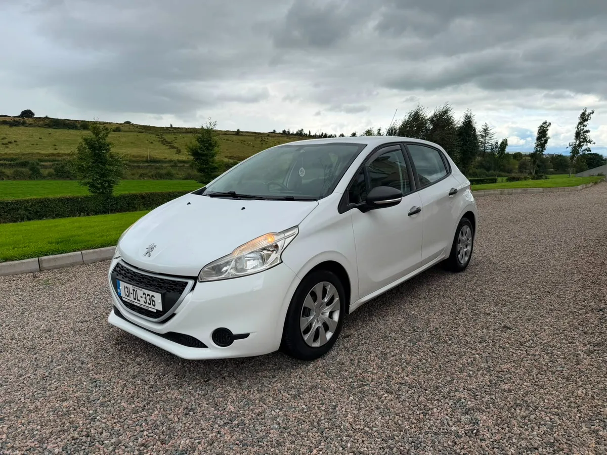 131 Peugeot 208 1.4 HDI - Image 3