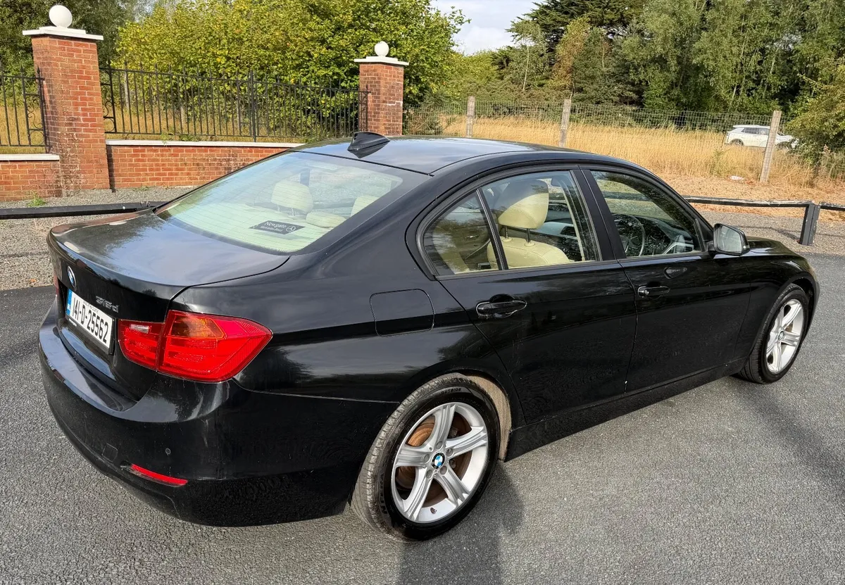 BMW 3-Series - Image 6