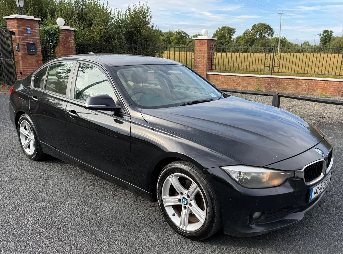 BMW 3-Series - Image 2