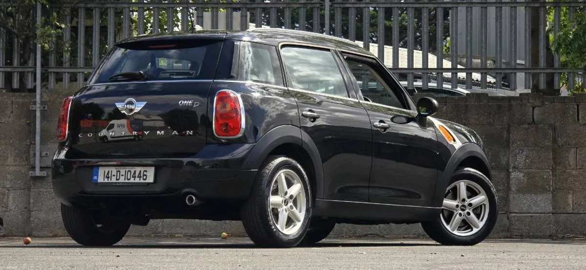 Mini D Countryman - Image 1