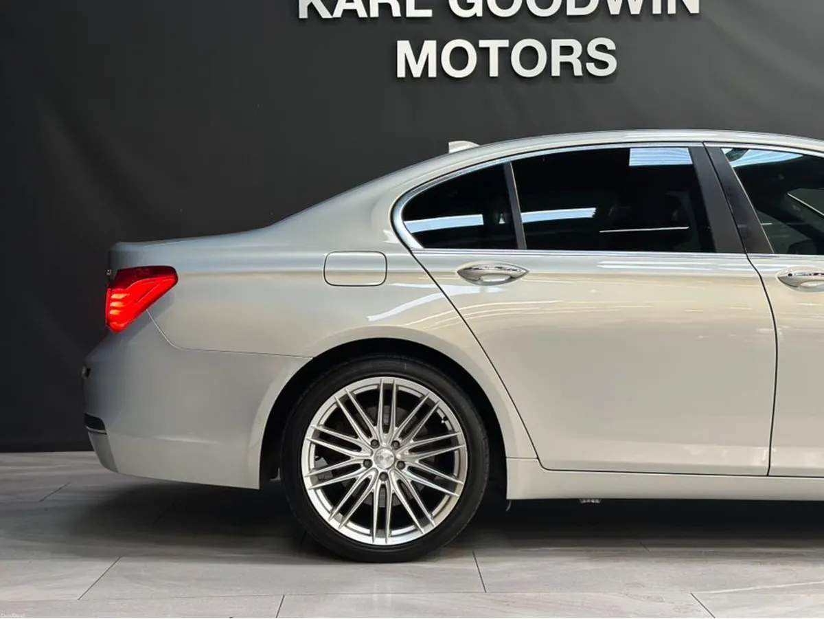 BMW 730D F01 M SPORT LUXURY EDITION - Image 6