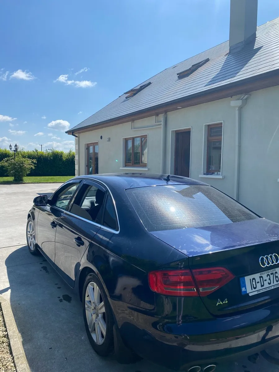 Audi A4 2010 - Image 4