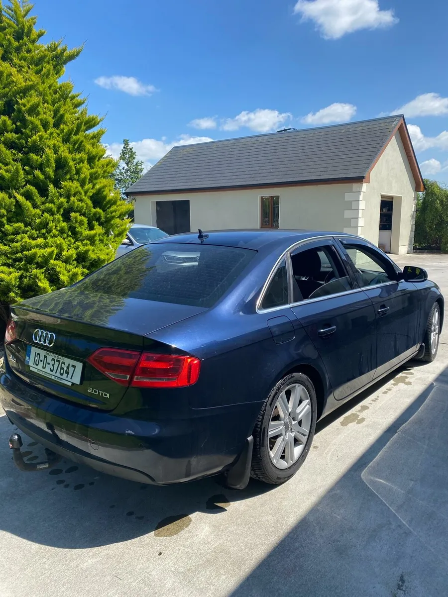 Audi A4 2010 - Image 3