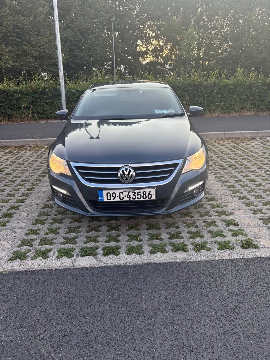 Volkswagen Passat 2009 - Image 6