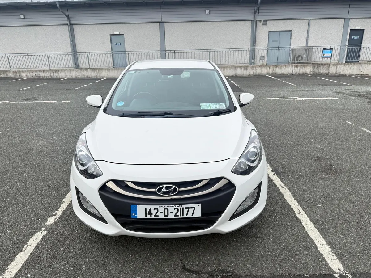 HYUNDAI i30 - Image 1