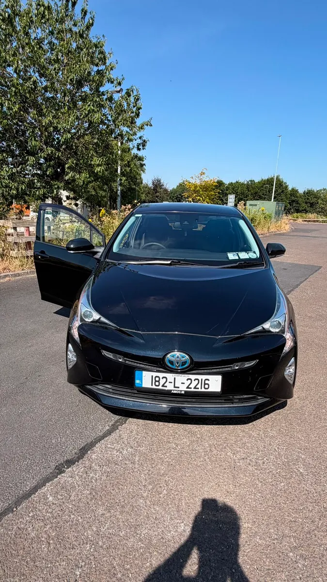 Toyota Prius 2018 - Image 2
