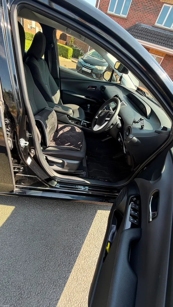Toyota Prius 2018 - Image 4