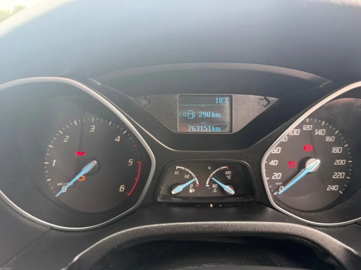 Ford Focus 2012 - Image 6