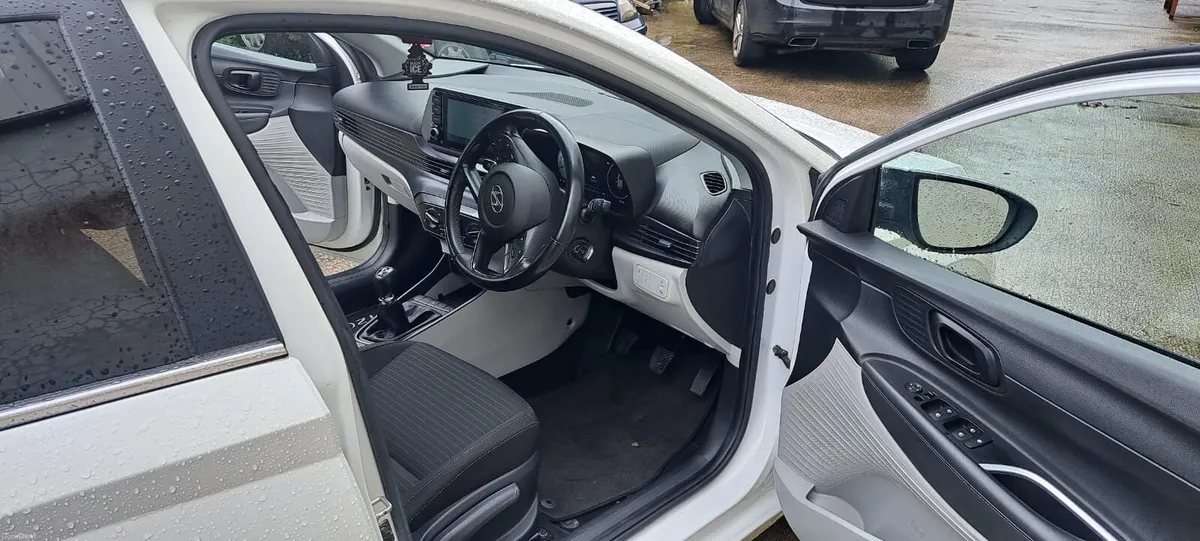 Car - Image 4