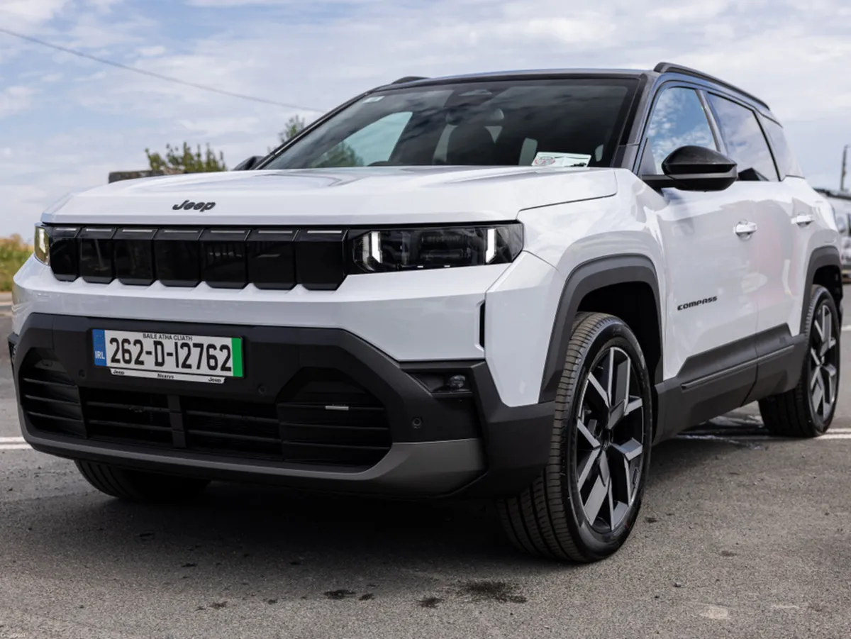 Jeep Compass FIRST EDITION 74KWH 21 - Image 3