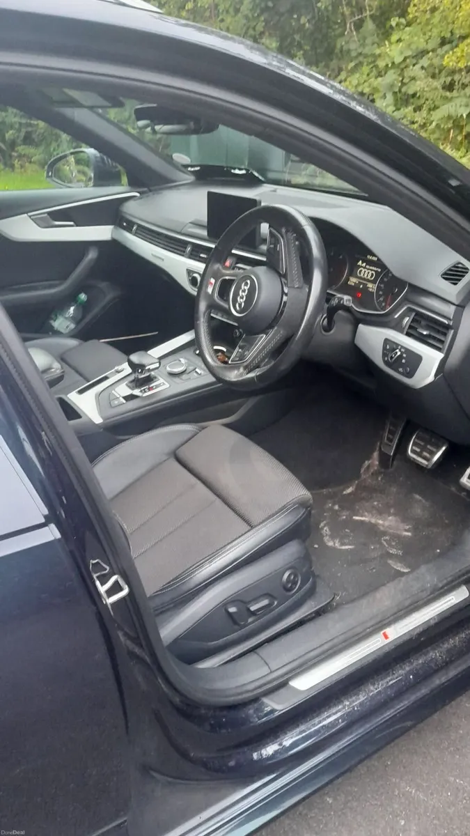 Audi A4 Avant Quattro S-Tronic S Line - Image 2