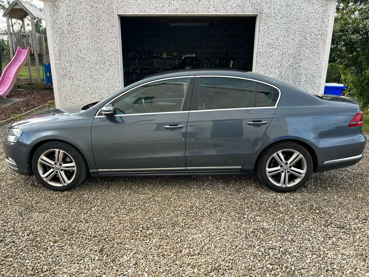 2014 Volkswagen Passat r-line - Image 6