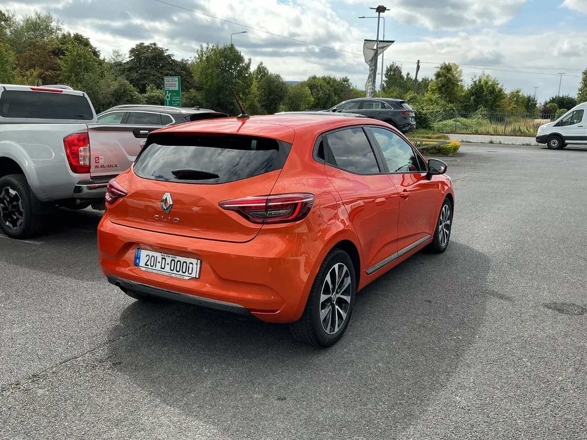 2020 RENAULT CLIO ICONIC BLUE DCI - Image 2