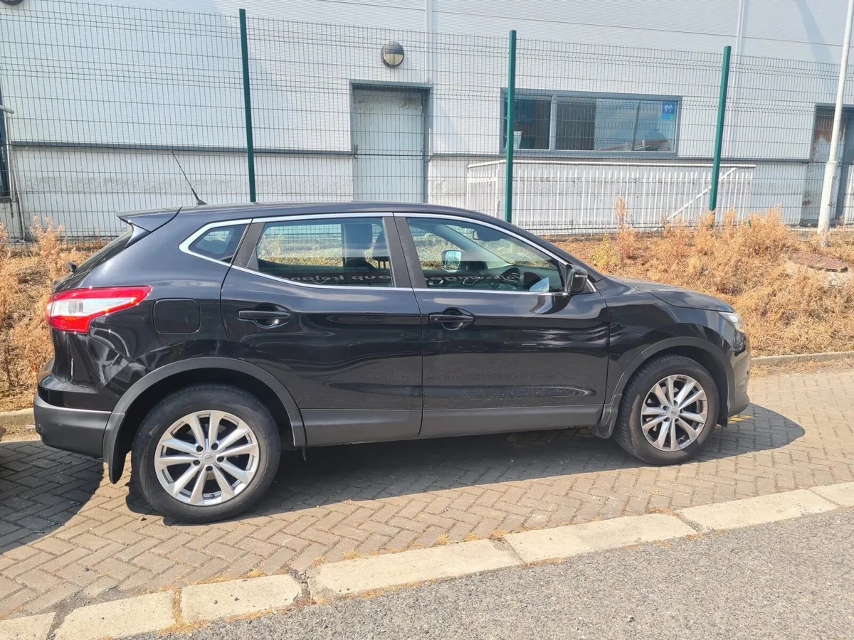 2015 Nissan Qashqai 1.2 petrol - Image 3