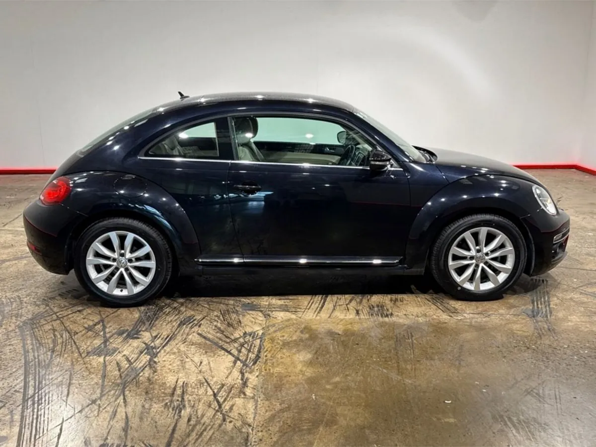 Volkswagen Beetle 1.2 AUTOMATIC DESIGN EDITION - B - Image 2